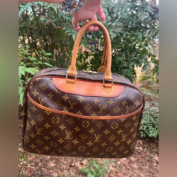 Louis Vuitton Monogram Deauville - Picture 1 of 14